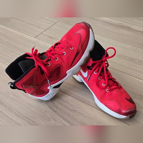 Nike LeBron 13 PS "Away" red sneakers - Picture 1 of 13